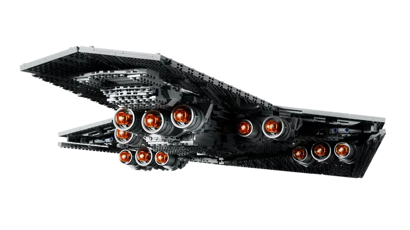 Parte trasera y motores del LEGO UCS Executor 75457