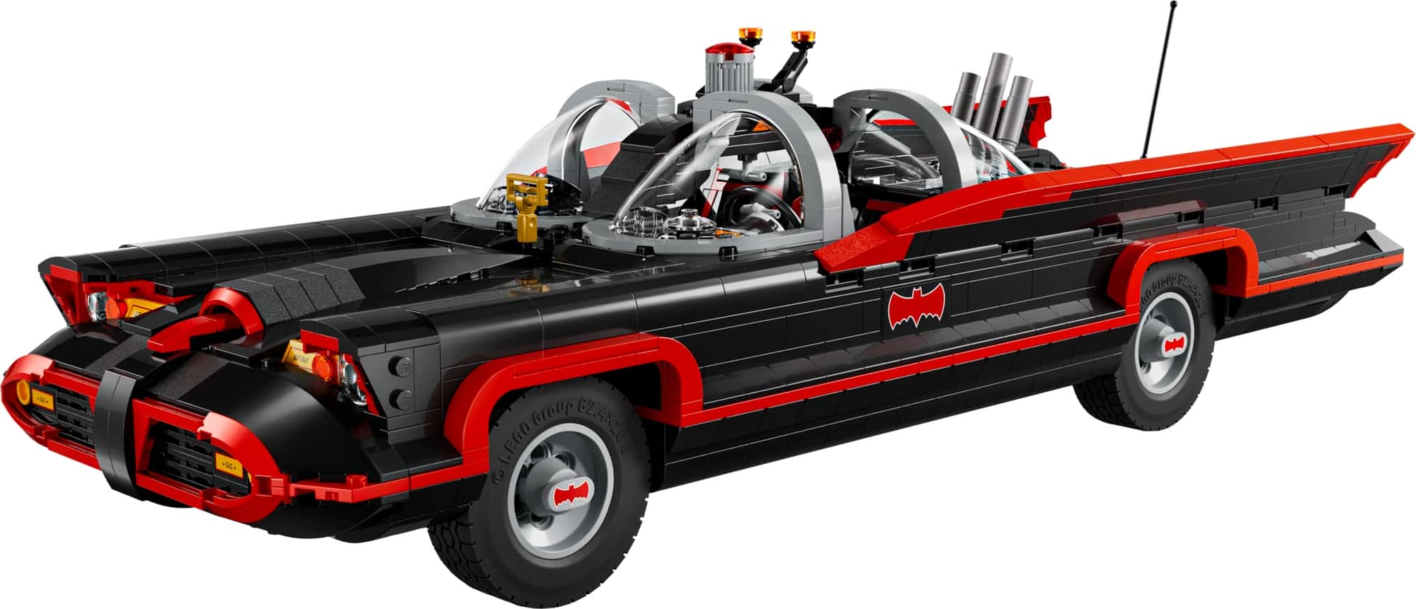 LEGO 76328 Batmóvil de la serie clásica visto completo