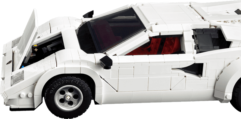 Lateral e interior rojo del LEGO Icons Lamborghini Countach 10337
