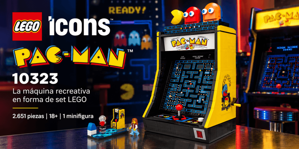 Imagen destacada del set LEGO Icons PAC-MAN 10323 con la máquina recreativa, PAC-MAN, fantasmas y minifigura