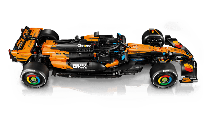 Vista trasera del LEGO Technic McLaren MCL39 F1 42228